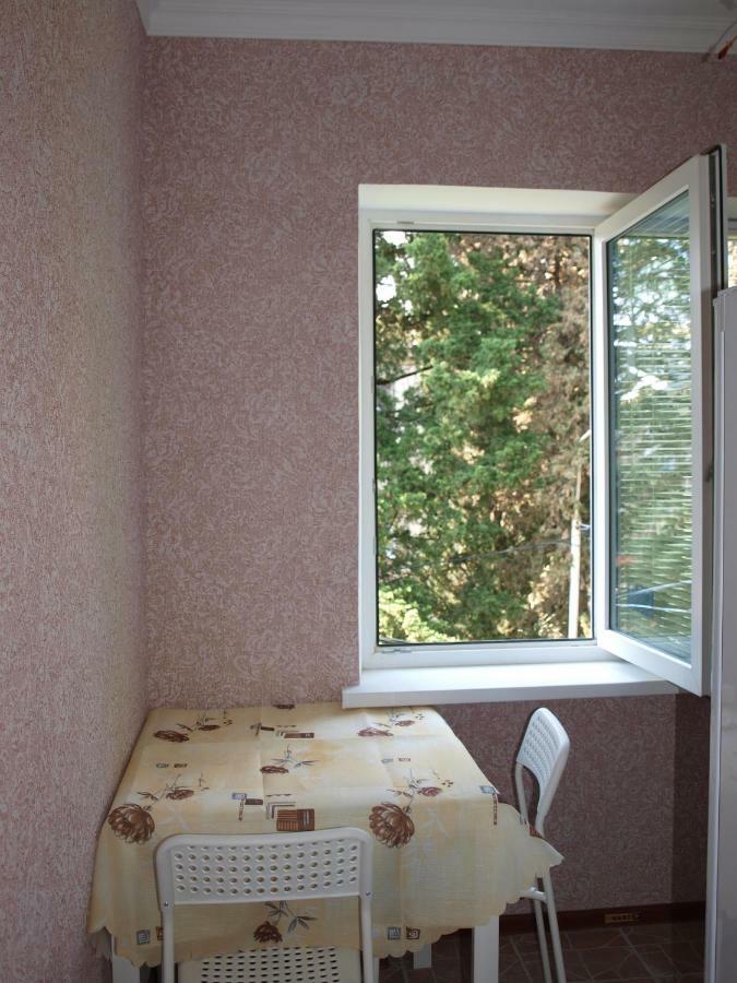 Sun Family Апартаменты Gagra Bagian luar foto